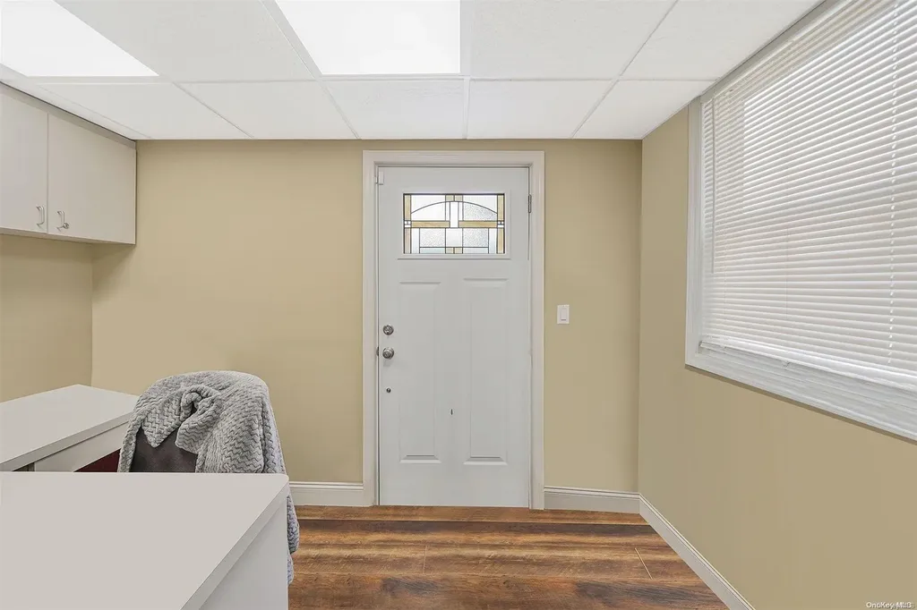 2182 Jackson Avenue Seaford NY 11783
