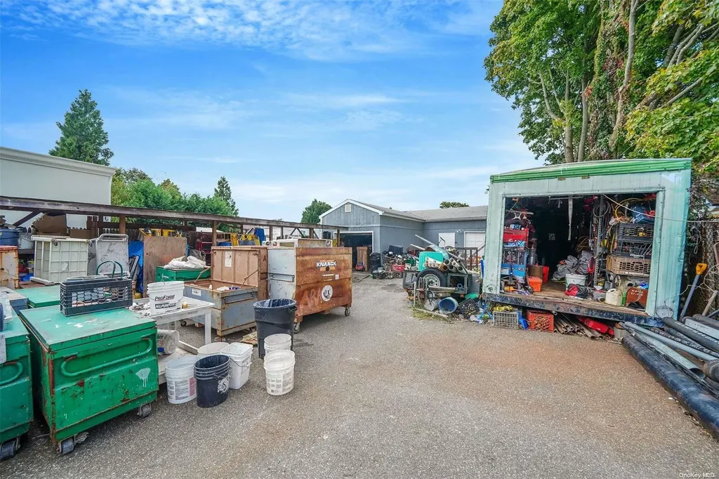 2182 Jackson Avenue Seaford NY 11783