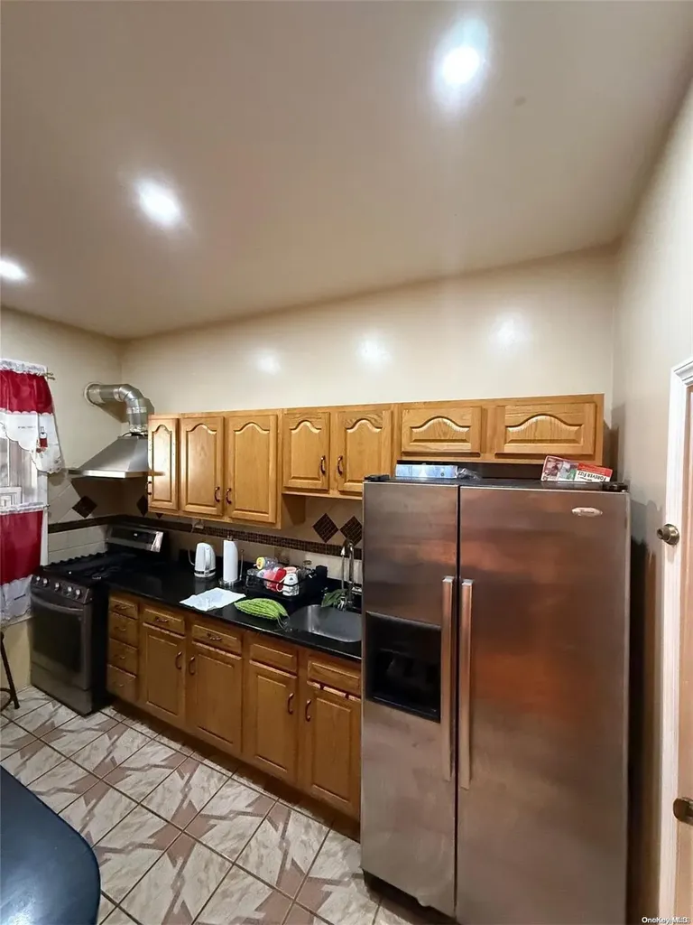 458 Crescent Street Brooklyn NY 11208
