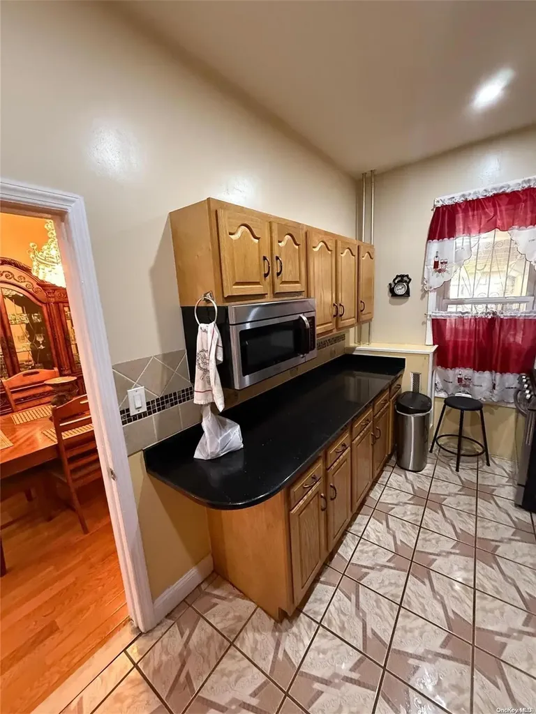 458 Crescent Street Brooklyn NY 11208