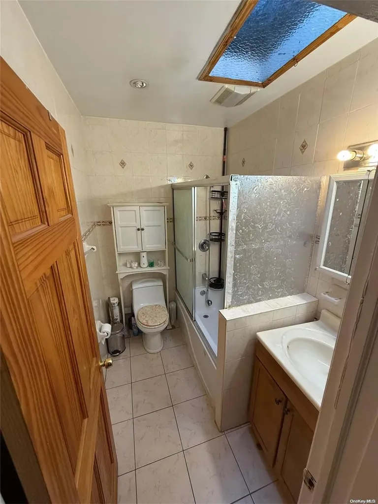 458 Crescent Street Brooklyn NY 11208