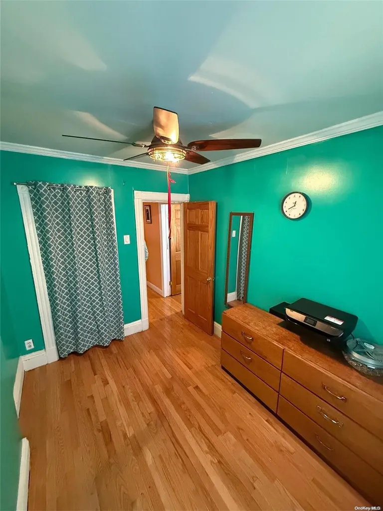458 Crescent Street Brooklyn NY 11208