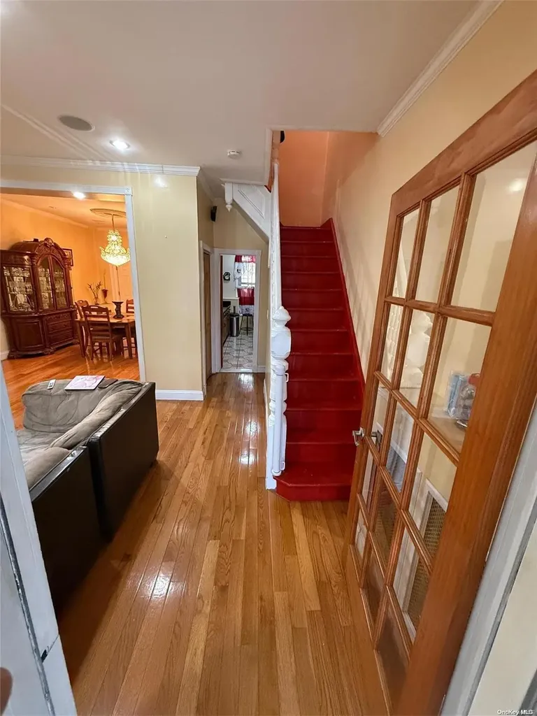 458 Crescent Street Brooklyn NY 11208