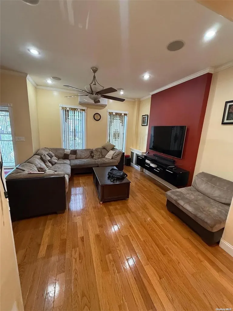 458 Crescent Street Brooklyn NY 11208