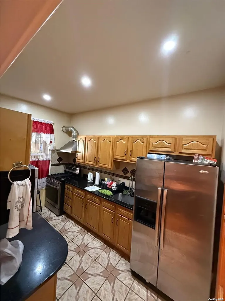 458 Crescent Street Brooklyn NY 11208