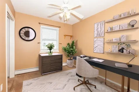 827 Atlantic Street Lindenhurst NY 11757