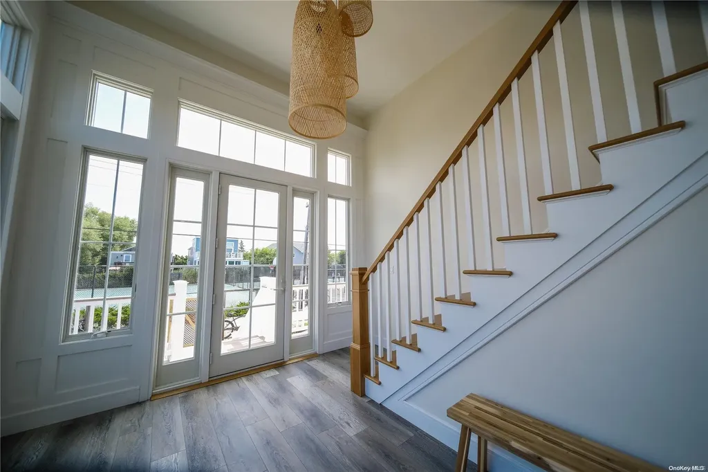 100 E Lighthouse Walk Kismet NY 11706