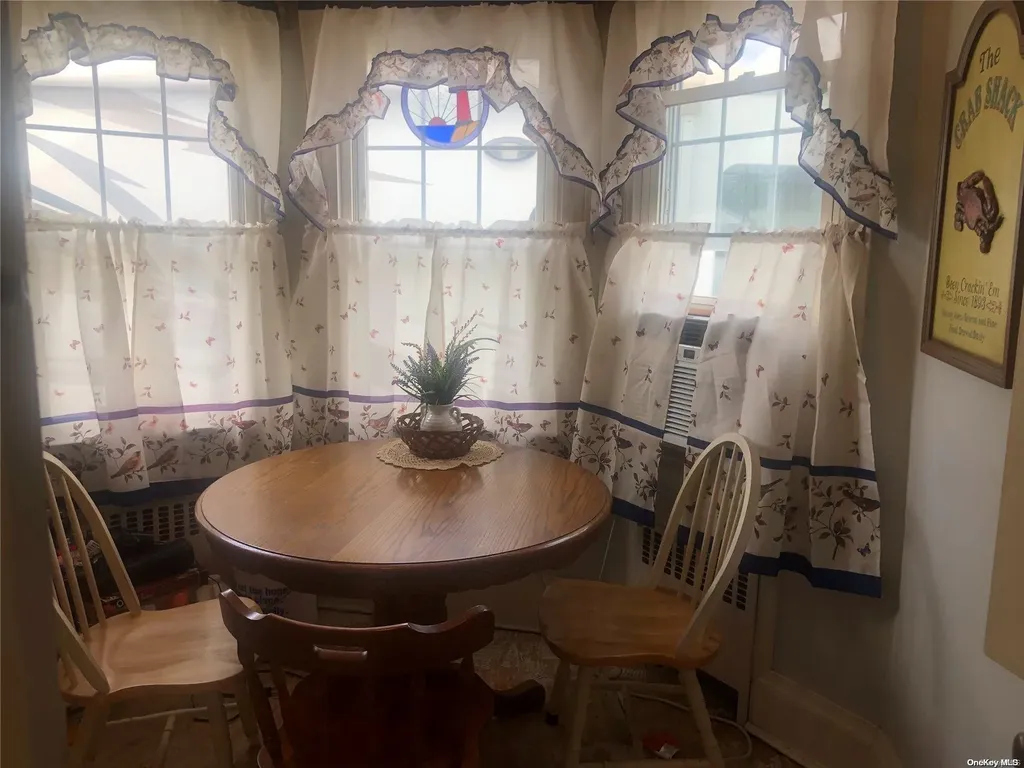 2854 Beverly Road Oceanside NY 11572