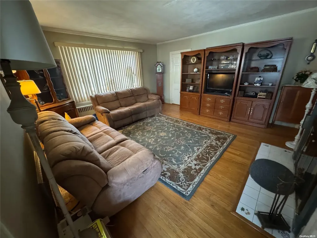 2854 Beverly Road Oceanside NY 11572