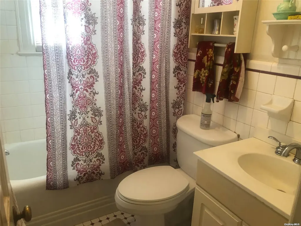2854 Beverly Road Oceanside NY 11572