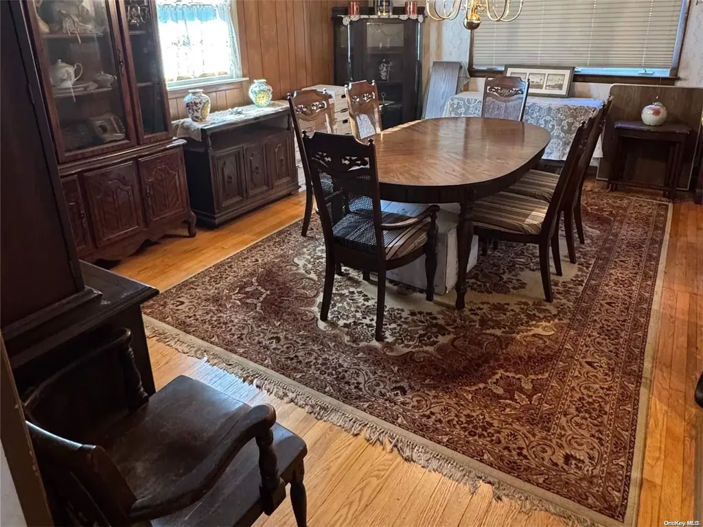 2854 Beverly Road Oceanside NY 11572