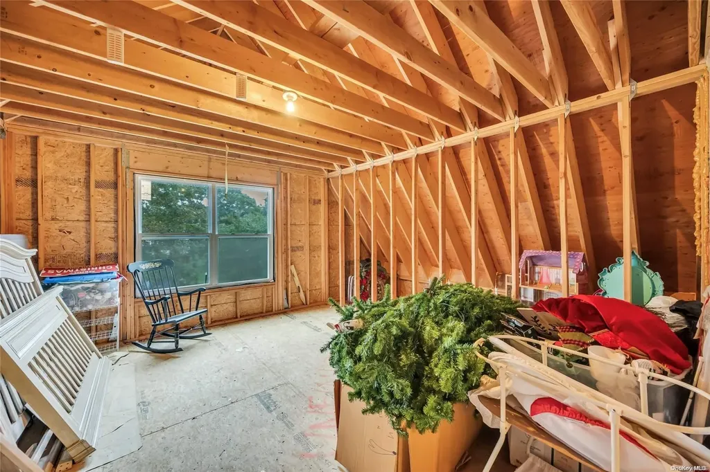 7 Horstead Court Yaphank NY 11980