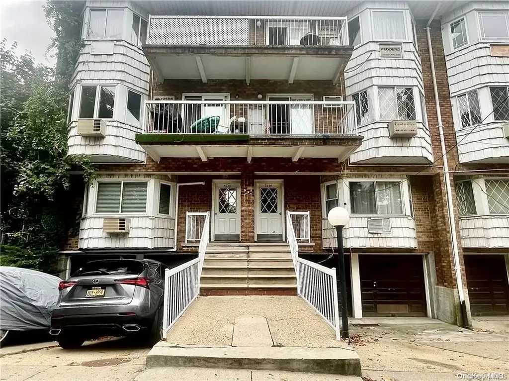 7276 Royce Bergen Beach NY 11234