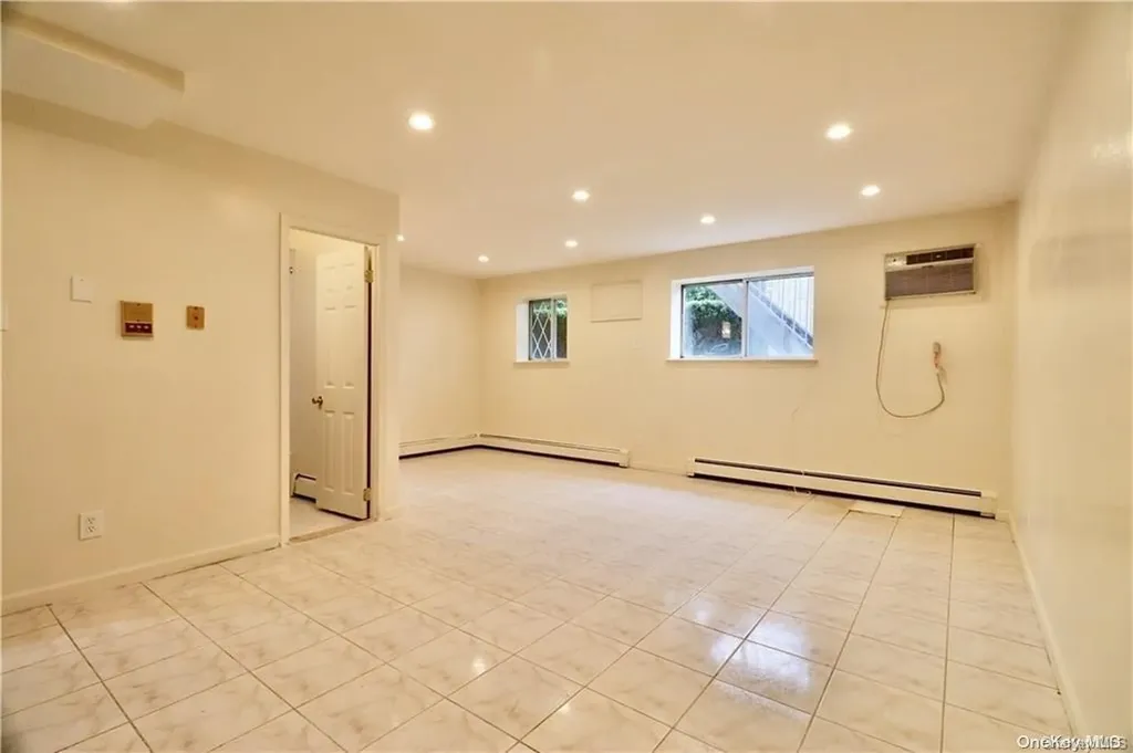 7276 Royce Bergen Beach NY 11234