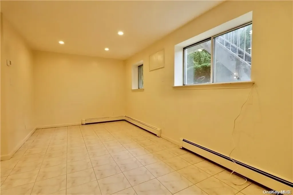7276 Royce Bergen Beach NY 11234