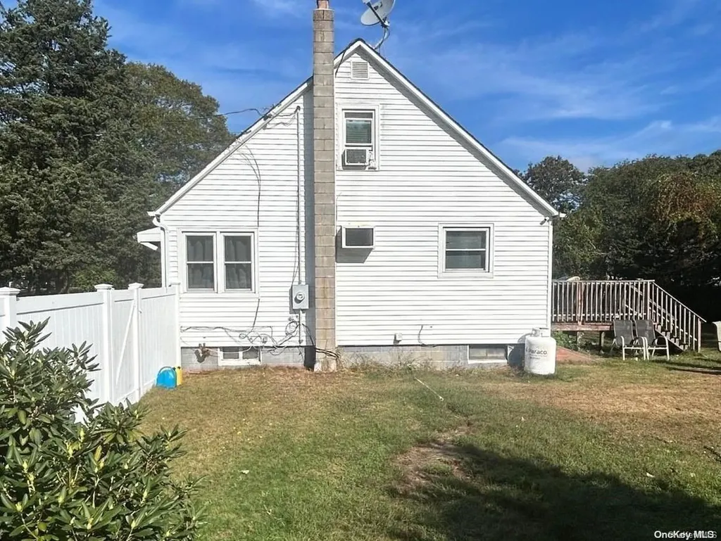 81 Corbin Avenue Shirley NY 11967