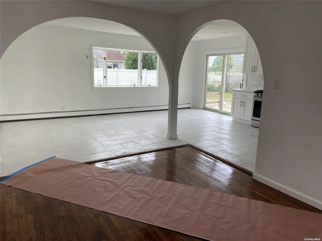 1438 Lincoln Boulevard Bay Shore NY 11706