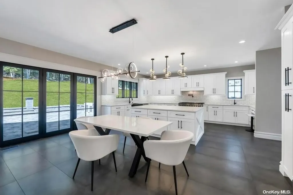 585 Old Bridge Road Northport NY 11768