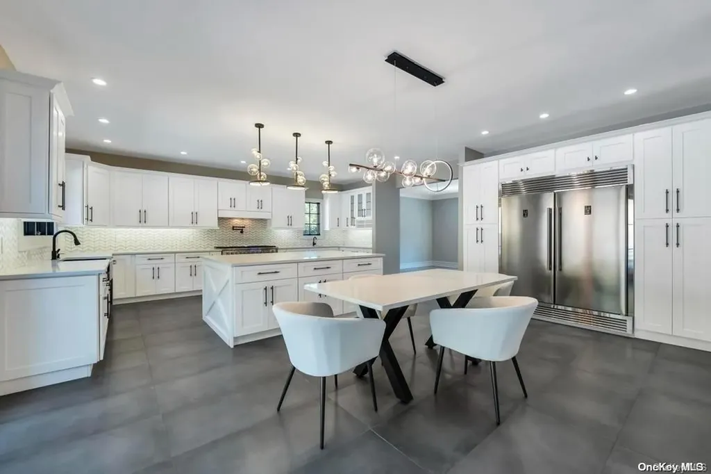 585 Old Bridge Road Northport NY 11768