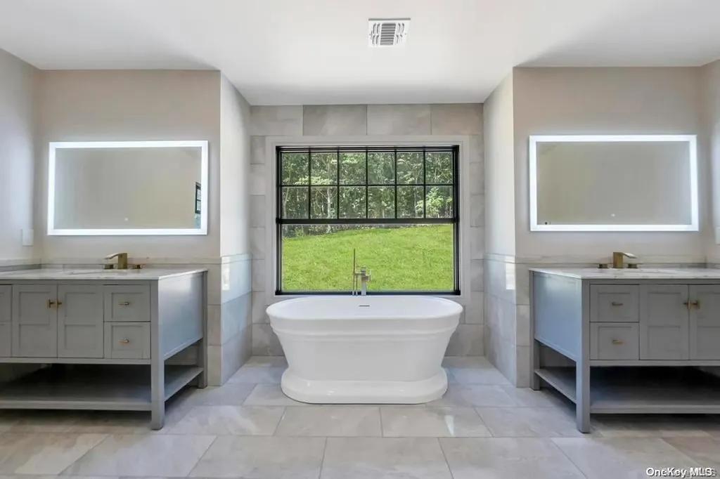 585 Old Bridge Road Northport NY 11768