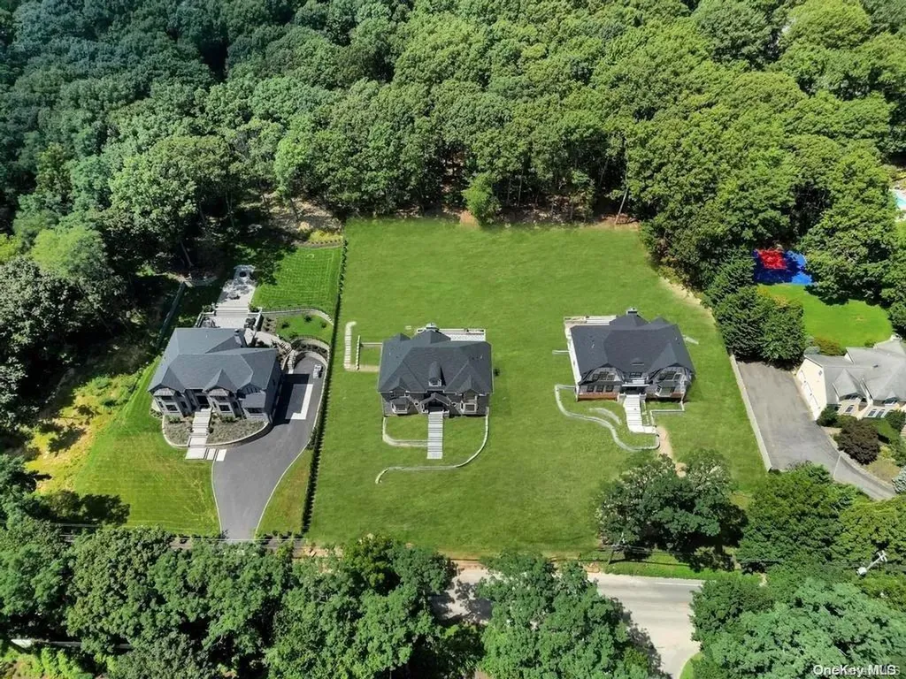 585 Old Bridge Road Northport NY 11768