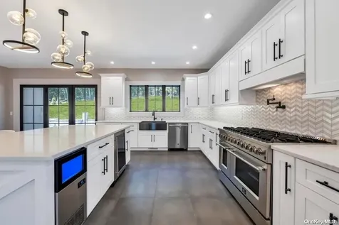 585 Old Bridge Road Northport NY 11768