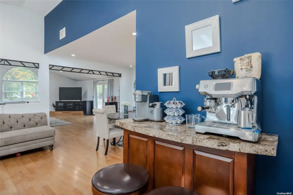 3 Ferrick Avenue Medford NY 11763