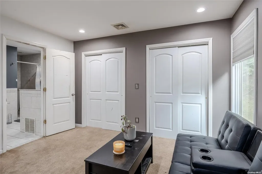 3 Ferrick Avenue Medford NY 11763