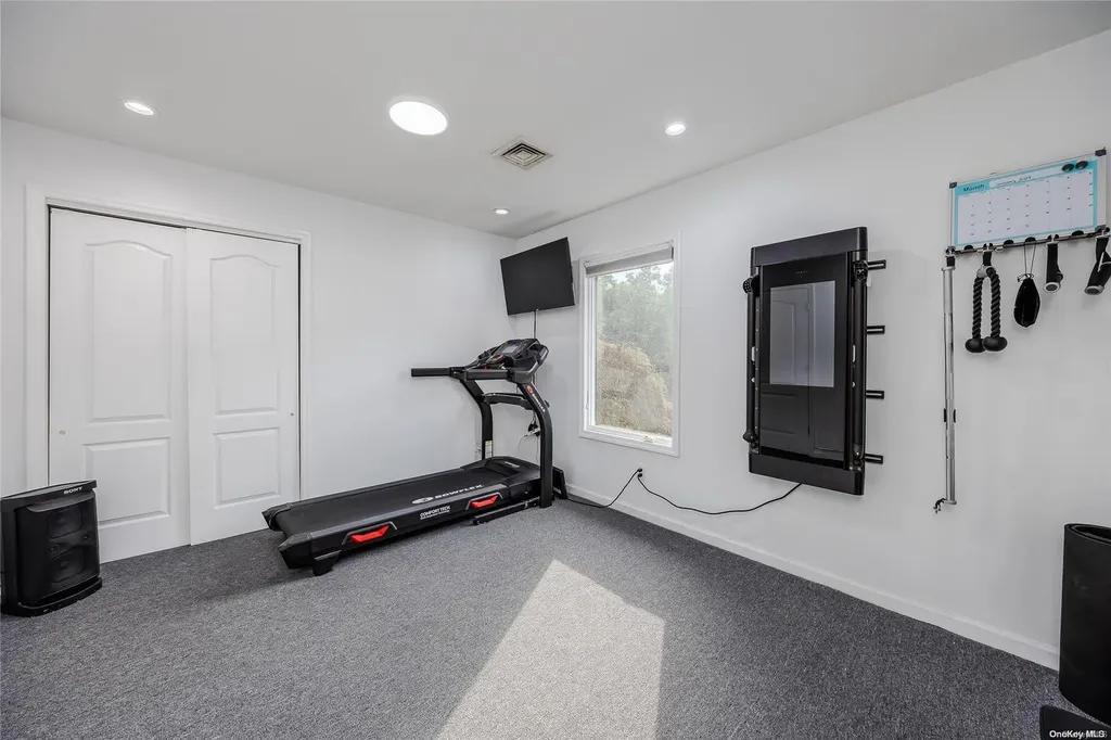 3 Ferrick Avenue Medford NY 11763