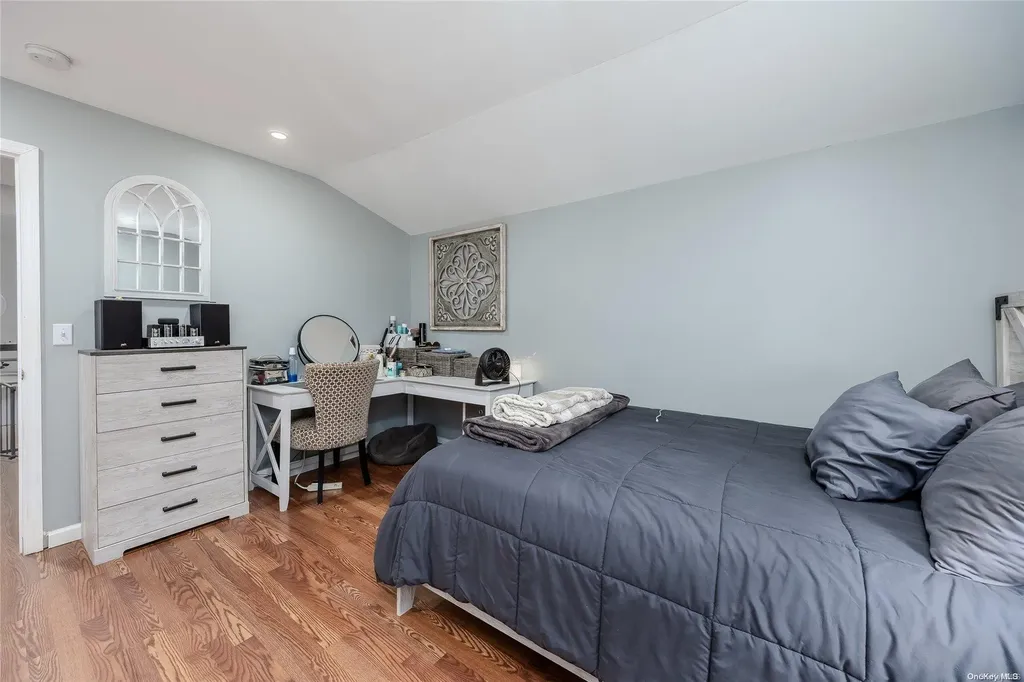 3 Ferrick Avenue Medford NY 11763