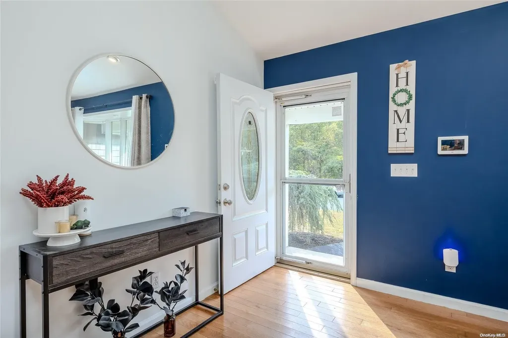 3 Ferrick Avenue Medford NY 11763