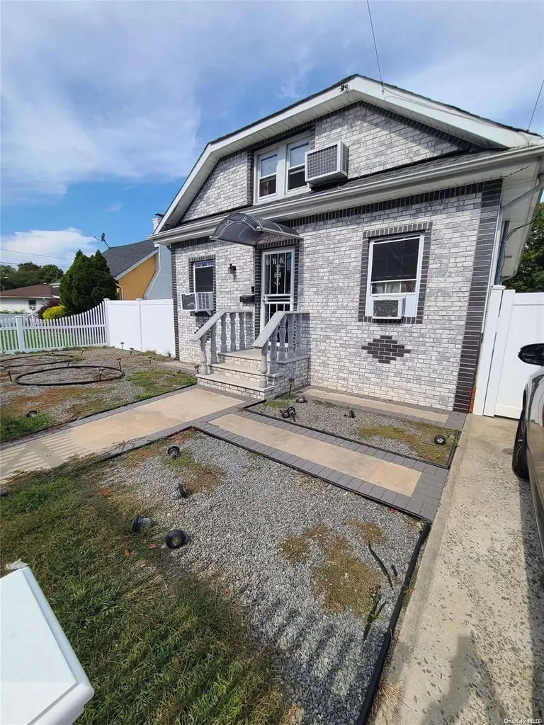 177 E Clinton Avenue Roosevelt NY 11575