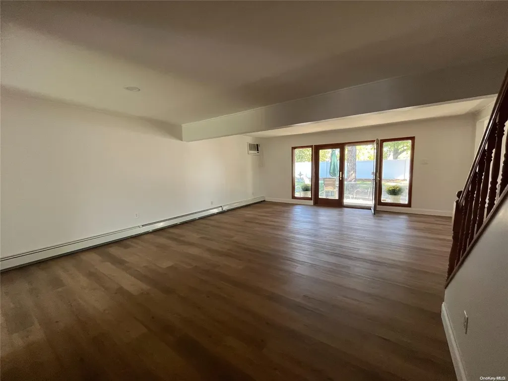 69 Blacksmith Road Levittown NY 11756