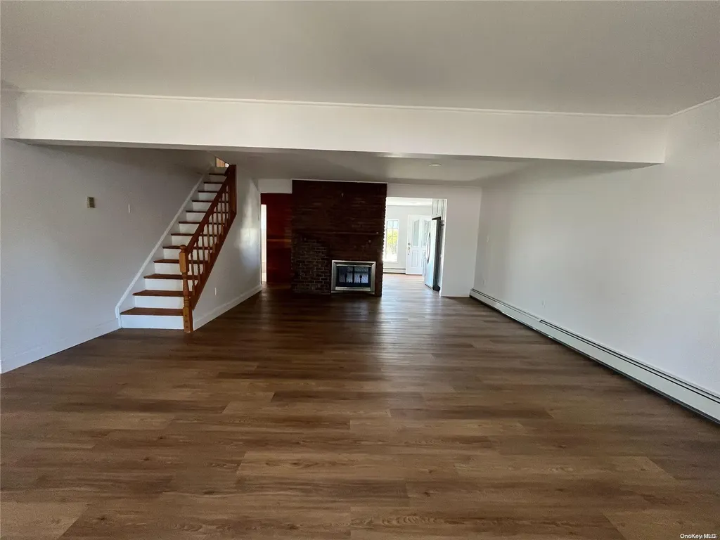 69 Blacksmith Road Levittown NY 11756