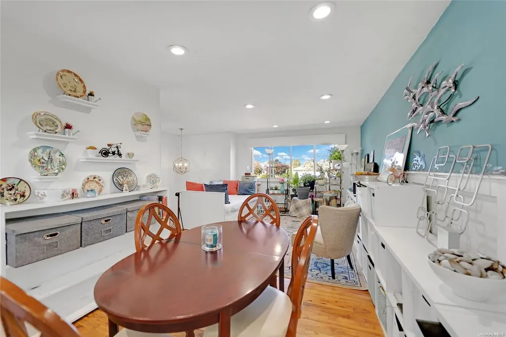 305 3rd Street Lindenhurst NY 11757