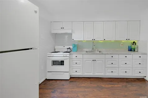 305 3rd Street Lindenhurst NY 11757