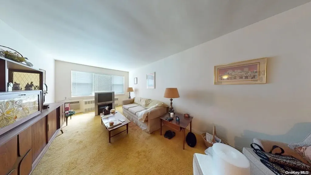 412 Fairview Avenue Ridgewood NY 11385