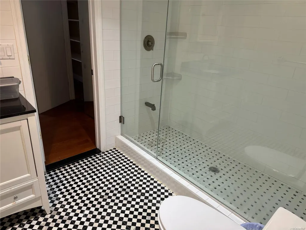 131 Hicks Lane Kings Point NY 11024