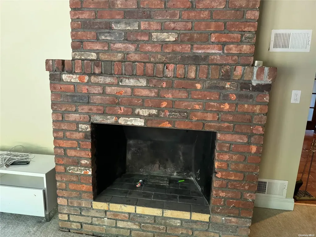 131 Hicks Lane Kings Point NY 11024