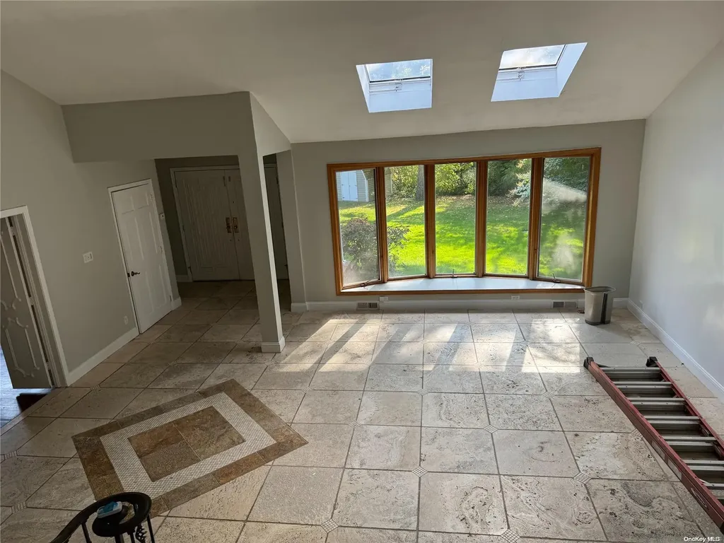 131 Hicks Lane Kings Point NY 11024