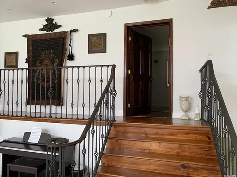 131 Hicks Lane Kings Point NY 11024