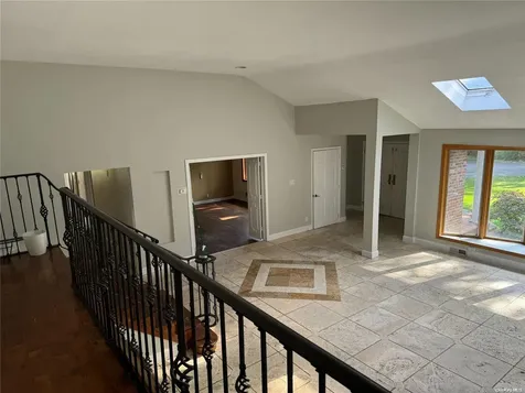 131 Hicks Lane Kings Point NY 11024