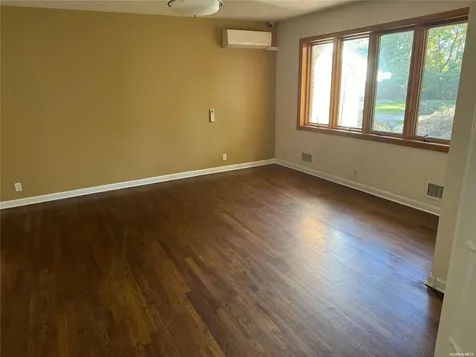 131 Hicks Lane Kings Point NY 11024