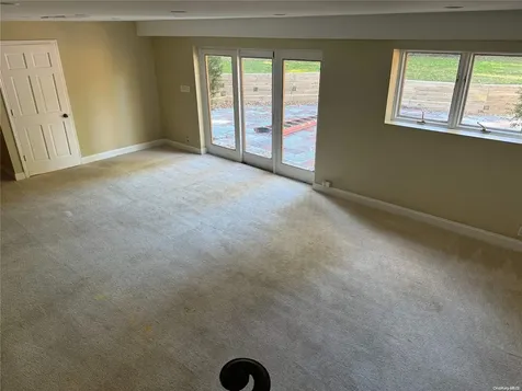 131 Hicks Lane Kings Point NY 11024