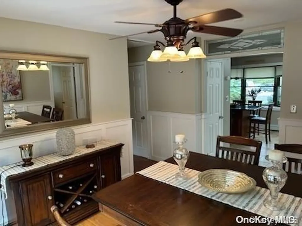 20 Shady Lane Coram NY 11727
