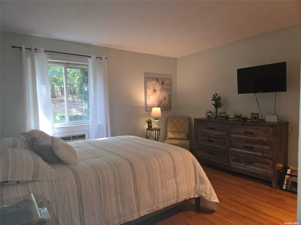 20 Shady Lane Coram NY 11727