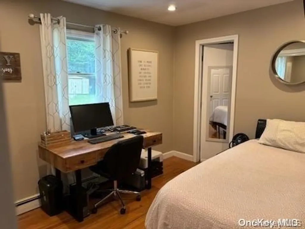 20 Shady Lane Coram NY 11727