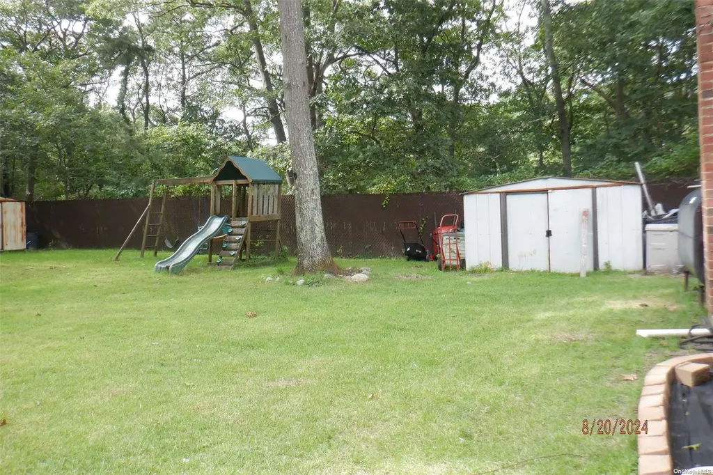 20 Shady Lane Coram NY 11727