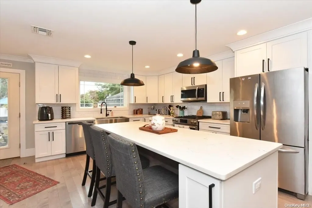 278 17th Street West Babylon NY 11704
