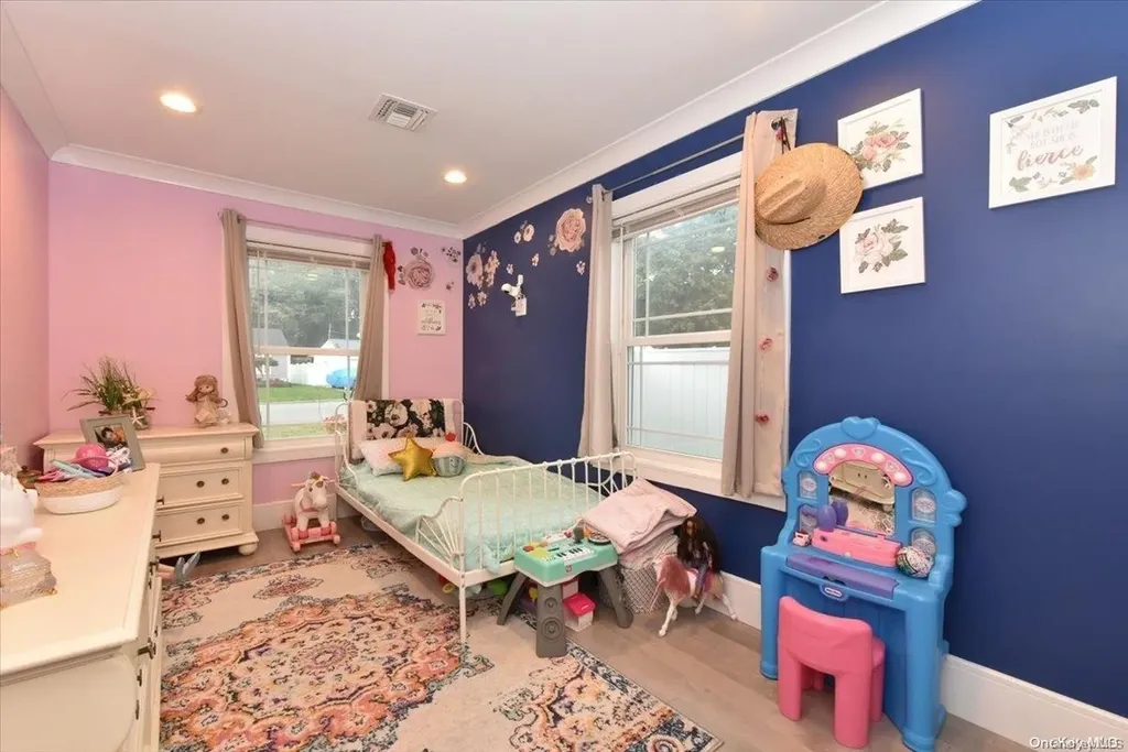 278 17th Street West Babylon NY 11704